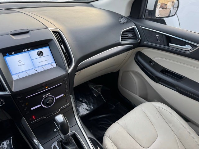 2016 Ford Edge Titanium w/ Remote Start + Intelligent Access