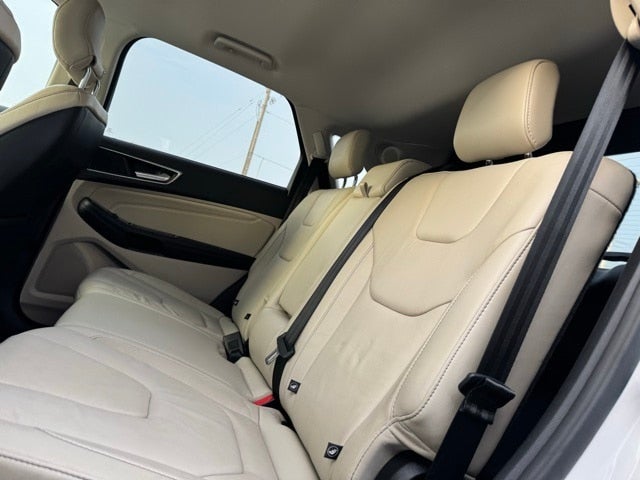 2016 Ford Edge Titanium w/ Remote Start + Intelligent Access