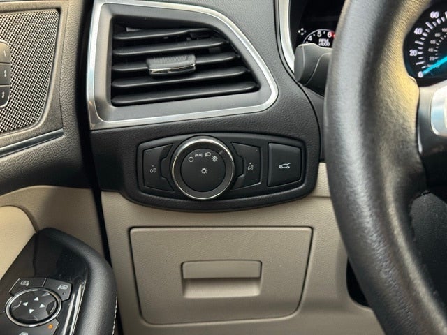 2016 Ford Edge Titanium w/ Remote Start + Intelligent Access