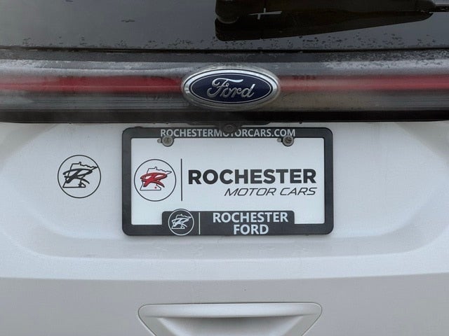 2016 Ford Edge Titanium w/ Remote Start + Intelligent Access