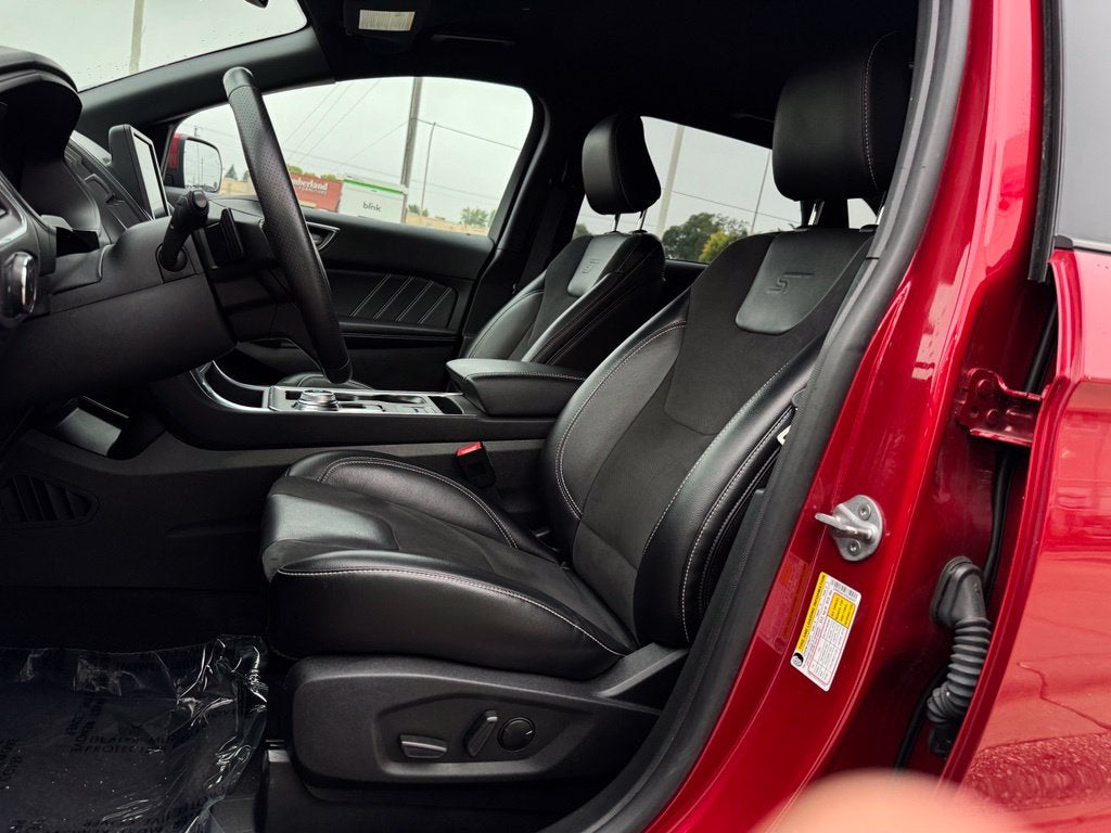 2023 Ford Edge ST