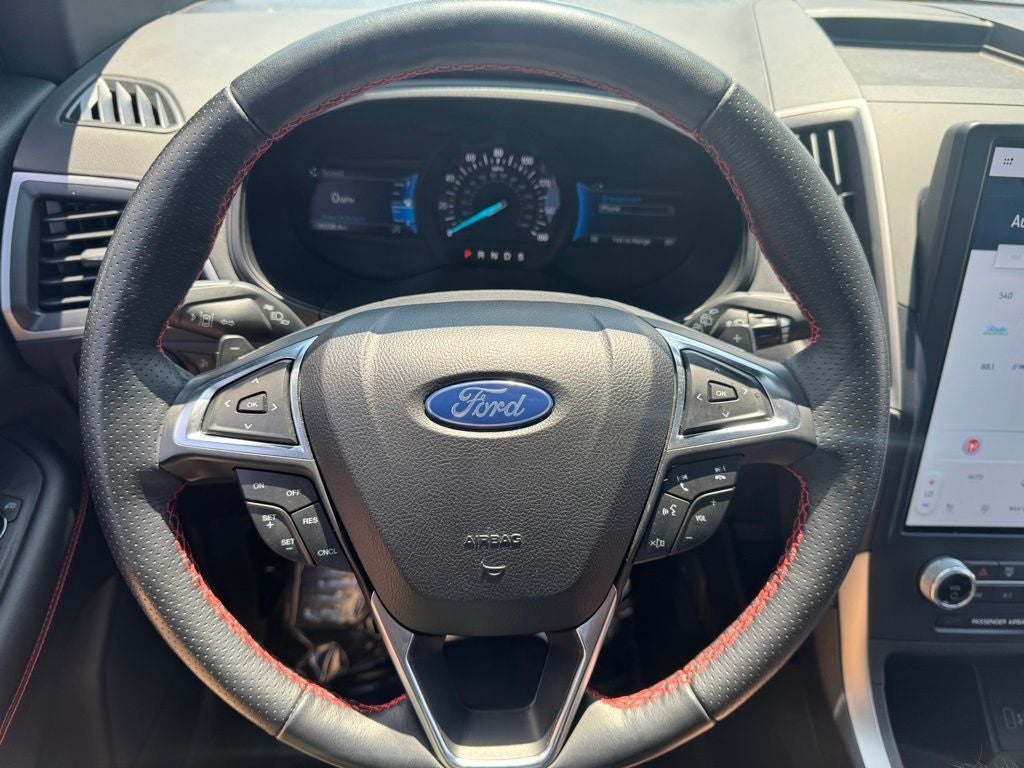 2022 Ford Edge ST Line