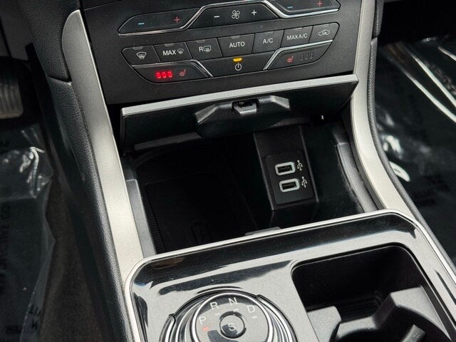 2019 Ford Edge SEL w/ Heated Steering Wheel + Power Liftgate