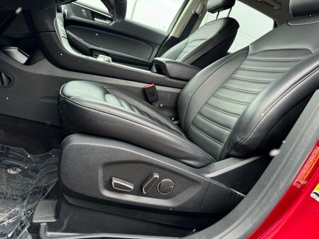 2019 Ford Edge SEL w/ Heated Steering Wheel + Power Liftgate