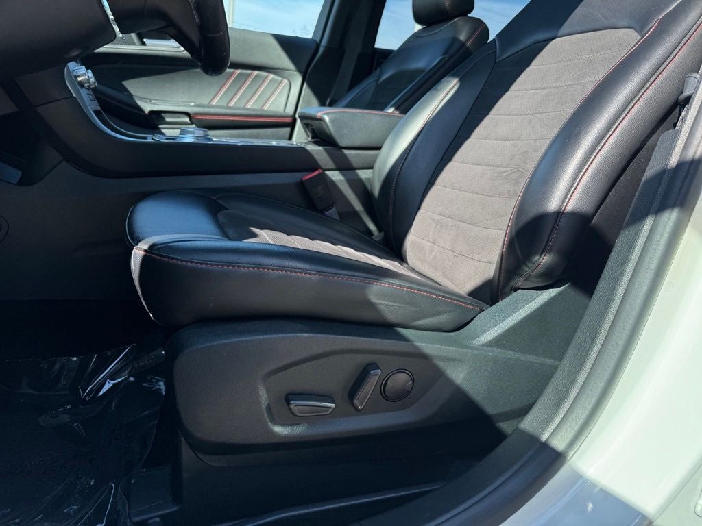 2022 Ford Edge ST Line