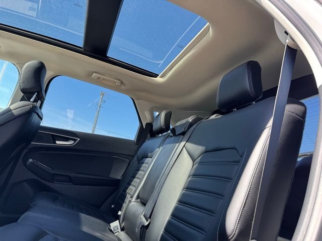 2023 Ford Edge SEL w/ Panoramic Moonroof + Heated Steering Wheel