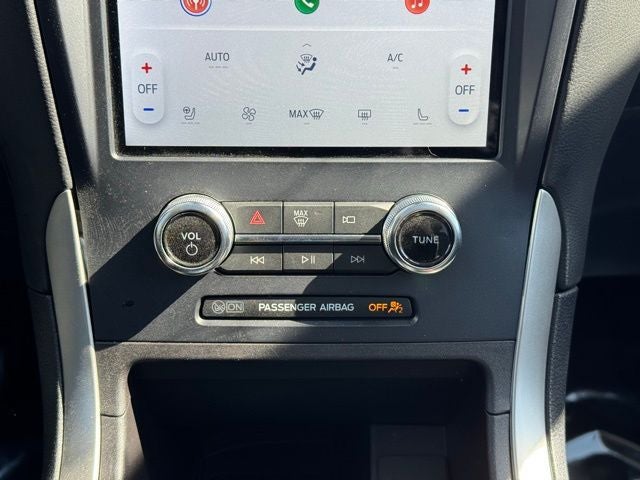 2023 Ford Edge SEL w/ Panoramic Moonroof + Heated Steering Wheel