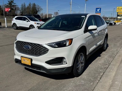 2023 Ford Edge SEL w/ Panoramic Moonroof + Heated Steering Wheel