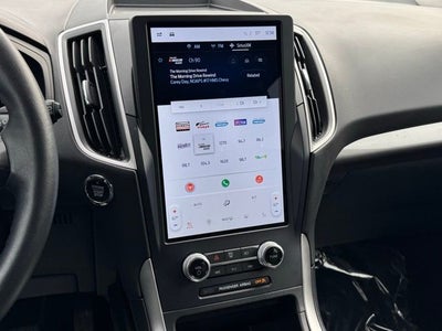 2023 Ford Edge SEL w/ Panoramic Moonroof + Heated Steering Wheel