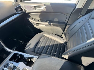 2024 Ford Edge SEL w/ Heated Steering Wheel + Trailer Tow Package