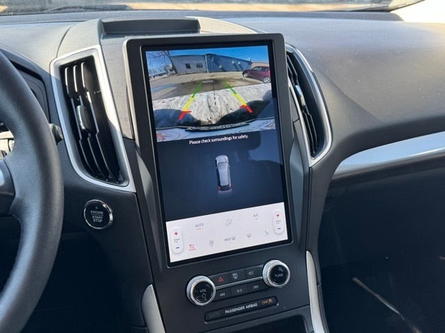 2024 Ford Edge SEL w/ Heated Steering Wheel + Trailer Tow Package