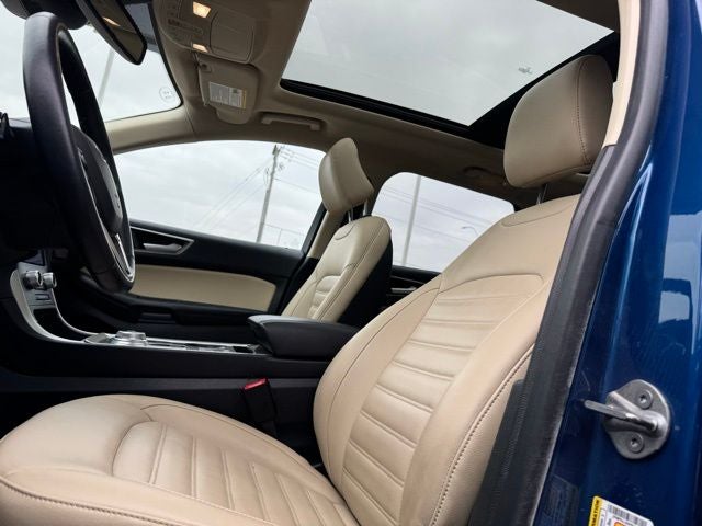 2023 Ford Edge SEL w/ Twin Panel Moonroof + Trailer Tow Package