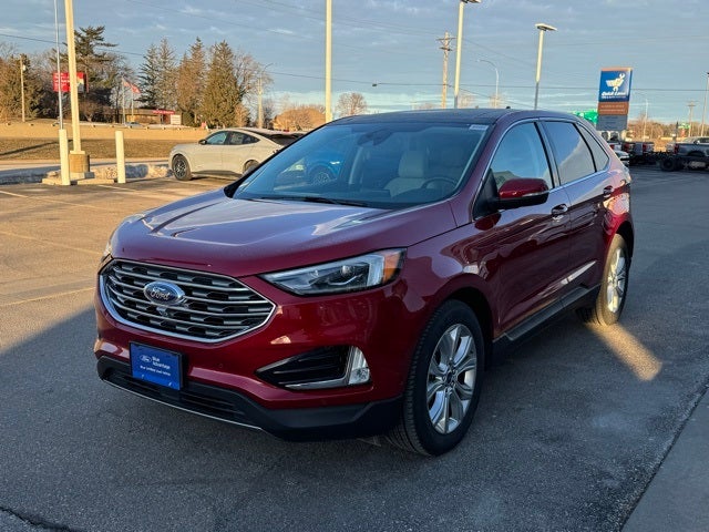 2021 Ford Edge Titanium w/ Panoramic Moonroof + Trailer Tow Package