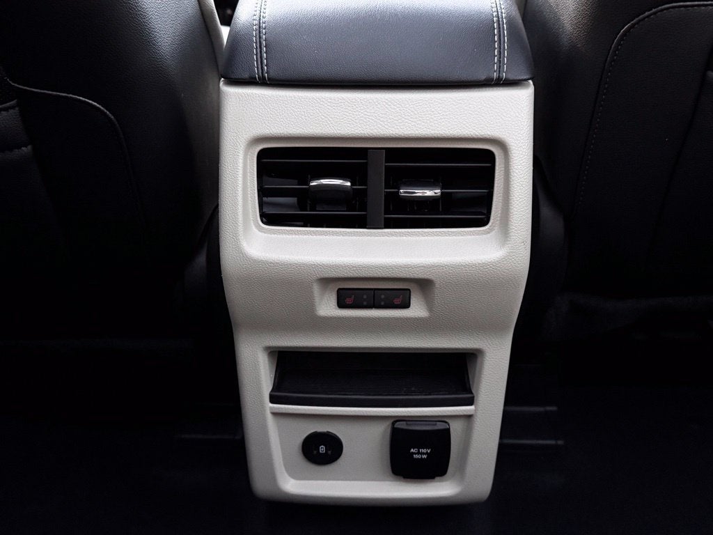 2024 Ford Edge Titanium w/Panoramic Roof