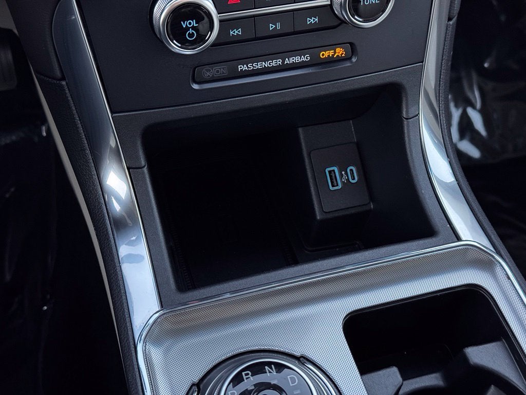 2024 Ford Edge Titanium w/Panoramic Roof