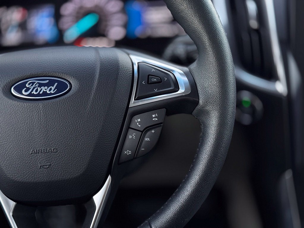 2024 Ford Edge Titanium w/Panoramic Roof