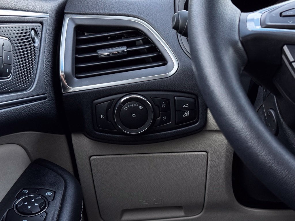2024 Ford Edge Titanium w/Panoramic Roof