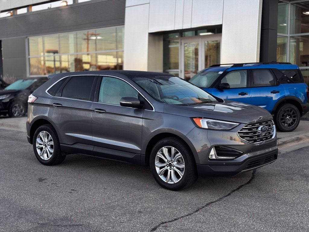 2024 Ford Edge Titanium w/Panoramic Roof
