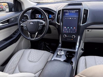 2024 Ford Edge Titanium w/Panoramic Roof