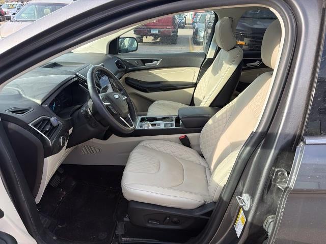 2024 Ford Edge Titanium w/Panoramic Roof