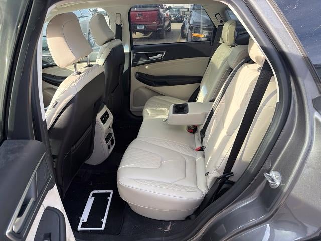 2024 Ford Edge Titanium w/Panoramic Roof