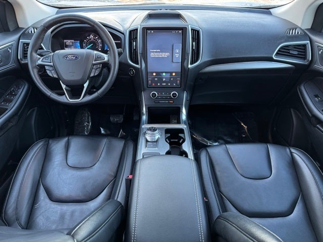 2022 Ford Edge Titanium w/ Panoramic Moonroof + Trailer Tow Package