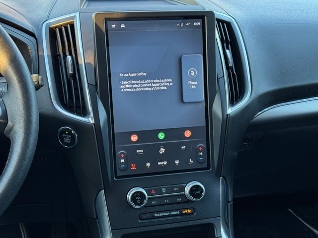 2022 Ford Edge Titanium w/ Panoramic Moonroof + Trailer Tow Package