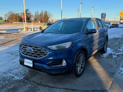 2022 Ford Edge Titanium w/ Panoramic Moonroof + Trailer Tow Package