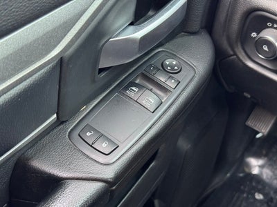 2019 RAM 2500 Tradesman w/ Rear Camera + Keyless GO