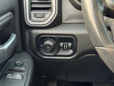 2019 RAM 2500 Tradesman w/ Rear Camera + Keyless GO