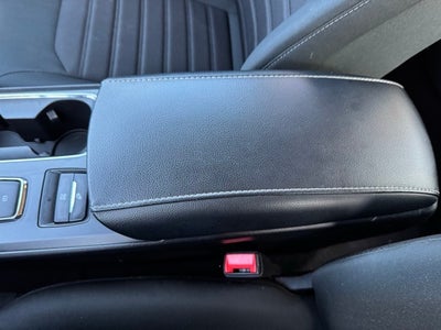 2019 Ford Fusion Hybrid SE w/ Navigation + Adaptive Cruise