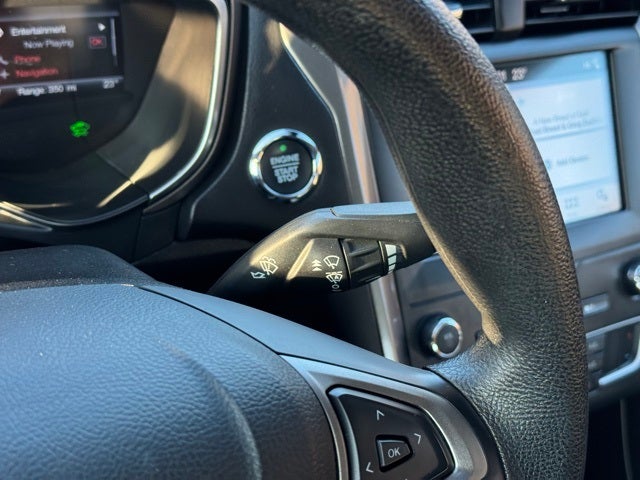 2019 Ford Fusion Hybrid SE w/ Navigation + Adaptive Cruise