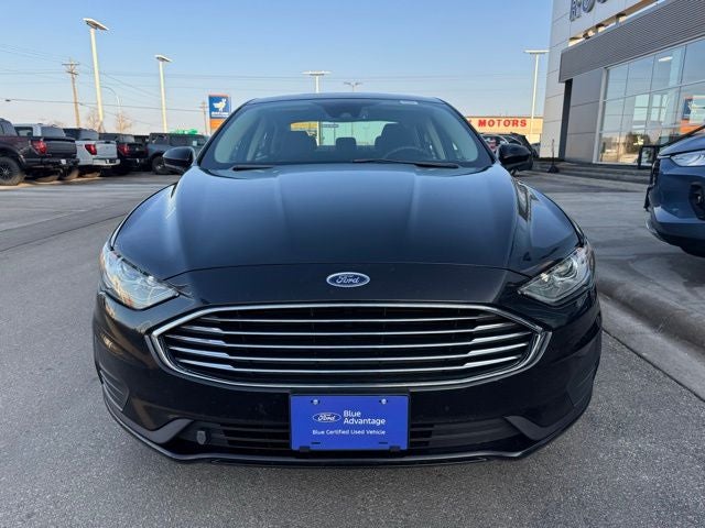 2019 Ford Fusion Hybrid SE w/ Navigation + Adaptive Cruise