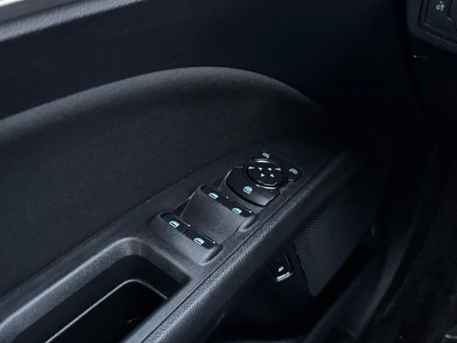 2020 Ford Fusion Hybrid SE w/ Navigation + Remote Start via Ford App