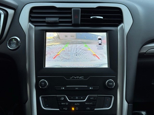 2020 Ford Fusion Hybrid SE w/ Navigation + Remote Start via Ford App