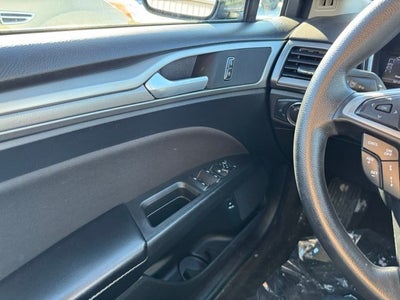 2020 Ford Fusion Hybrid SE w/ Navigation + Remote Start via Ford App