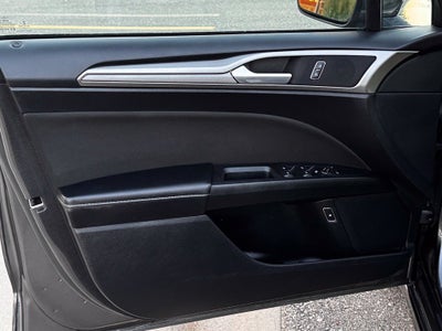 2019 Ford Fusion Hybrid SE