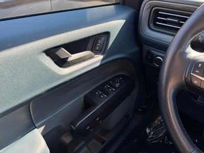 2024 Ford Maverick Lariat w/ Power Moonroof + 4K Tow Package