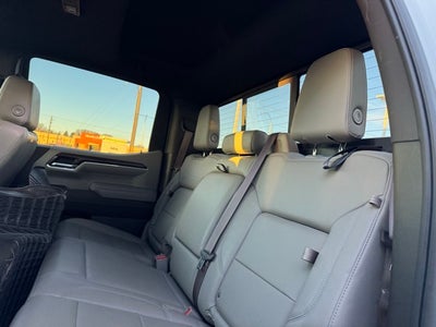 2023 GMC Sierra 1500 SLT w/ Power Moonroof + Adaptive Cruise