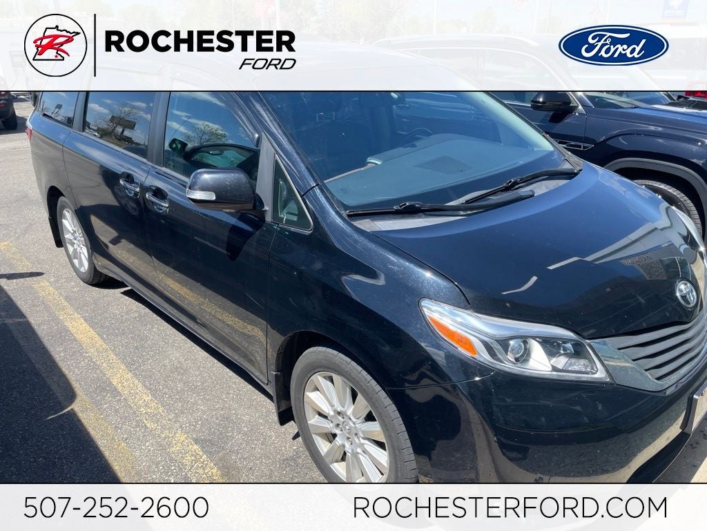 2017 Toyota Sienna Limited Premium 7 Passenger