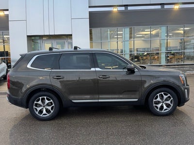 2021 Kia Telluride EX w/ Power Moonroof + 2nd Row Buckets