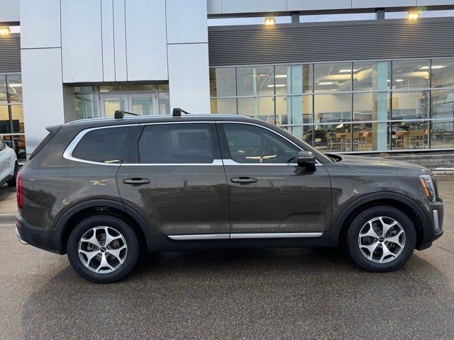 2021 Kia Telluride EX w/ Power Moonroof + 2nd Row Buckets