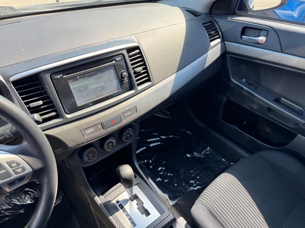 2015 Mitsubishi Lancer SE