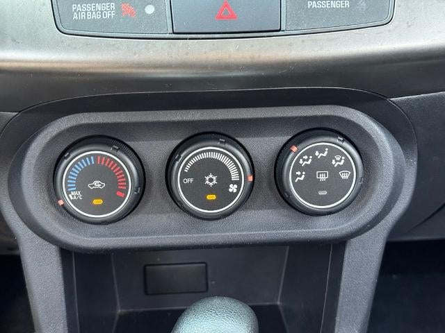 2015 Mitsubishi Lancer SE