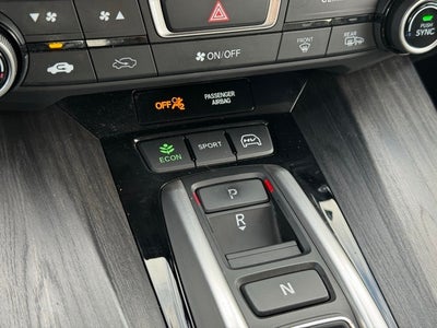 2018 Honda Clarity Plug-In Hybrid Touring w/ Navigation + Adaptive Cruise