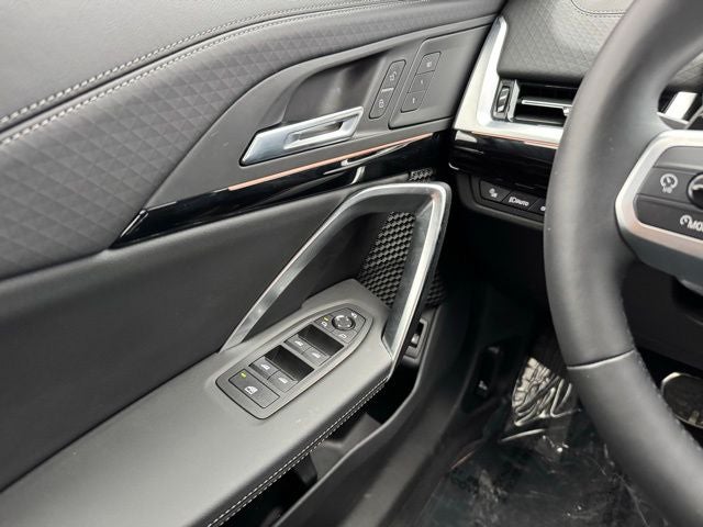 2025 BMW X2 xDrive28i