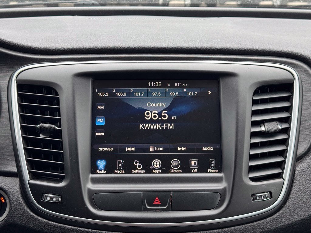 2015 Chrysler 200 Limited