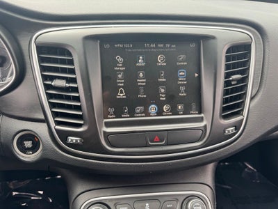 2017 Chrysler 200 Limited