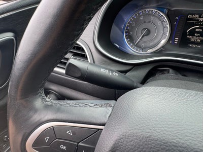 2017 Chrysler 200 Limited
