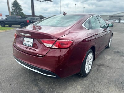 2017 Chrysler 200 Limited